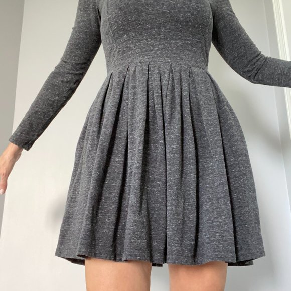 Talula | Aritzia | Grey Skater Dress | Size M - Picture 3 of 7